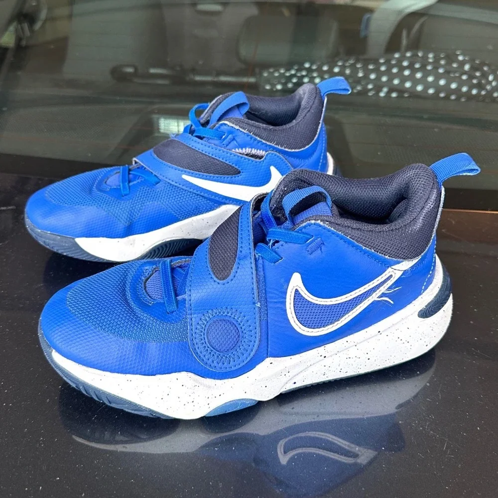 Nike Team Hustle D 11 Big Kids Athletic Shoes Size 5Y Hyper Royal/White Obsidian